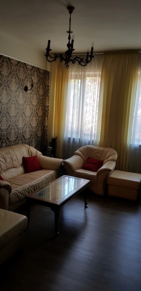 central-bulevard-apartament-2-camere-renovat-mobilat-utilat-la-400-euro-10